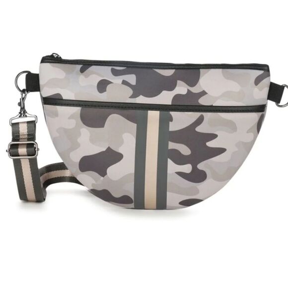 HAUTE SHORE Handbags - Haute Shore Brett Safari Crossbody/Belt Bag